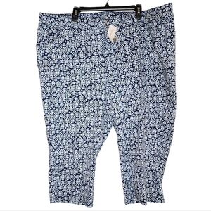 NWT Lane Bryant blue pattern capris. Women's plus size 28.